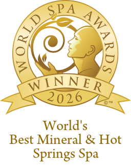 Siegel des Gewinners der Gold World Spa Awards 2026 mit dem Text Worlds Best Mineral & Hot Springs Spa.